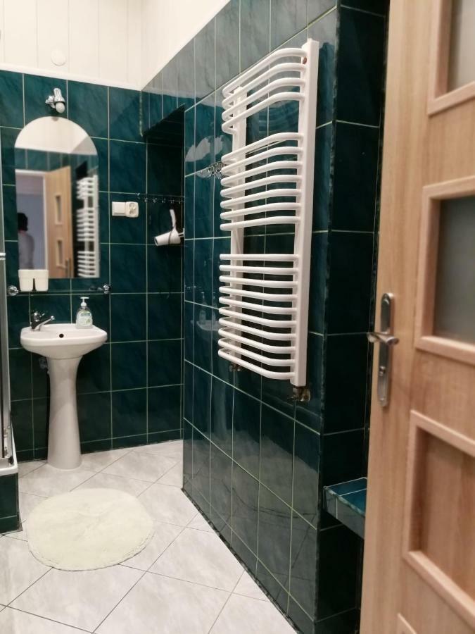 쿠도바-즈루이 Apartament Jasminowy 아파트 외부 사진